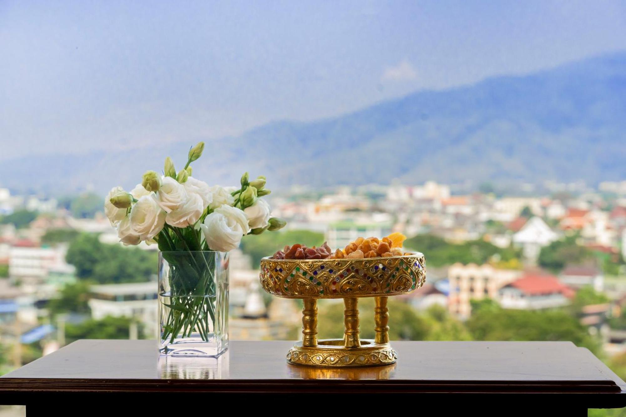 Shangri-la 5* Chiang Mai